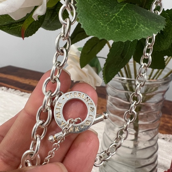 Heart Tag Toggle Necklace - Picture 5 of 14